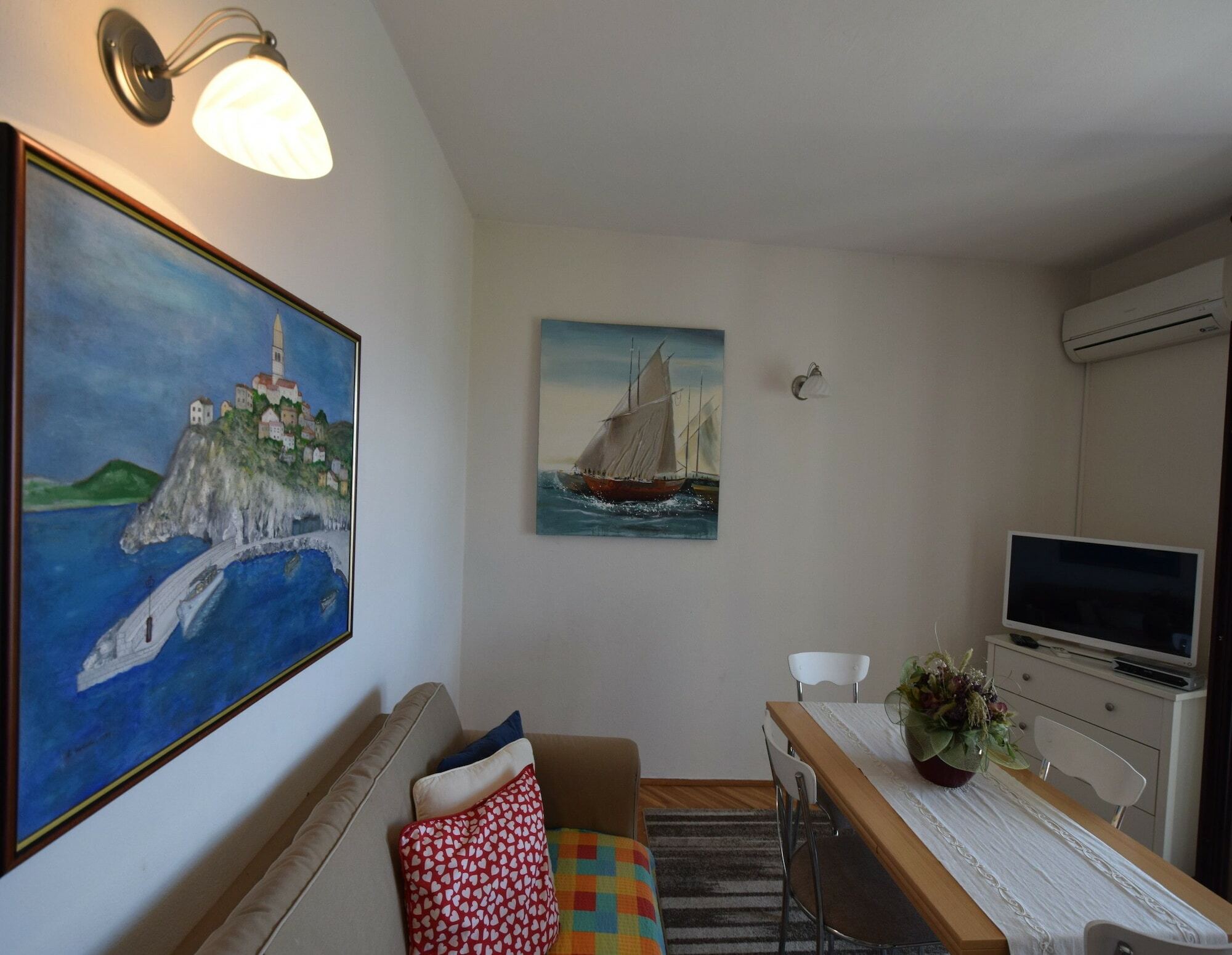 Apartment Mila Малинска Экстерьер фото